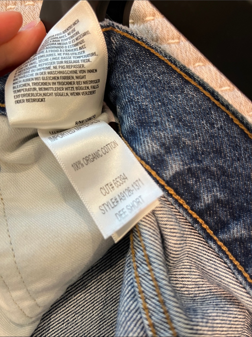 AGOLDE Dee Rolled Hem High Rise Denim Shorts in Enamor 24 - Picture 5 of 6